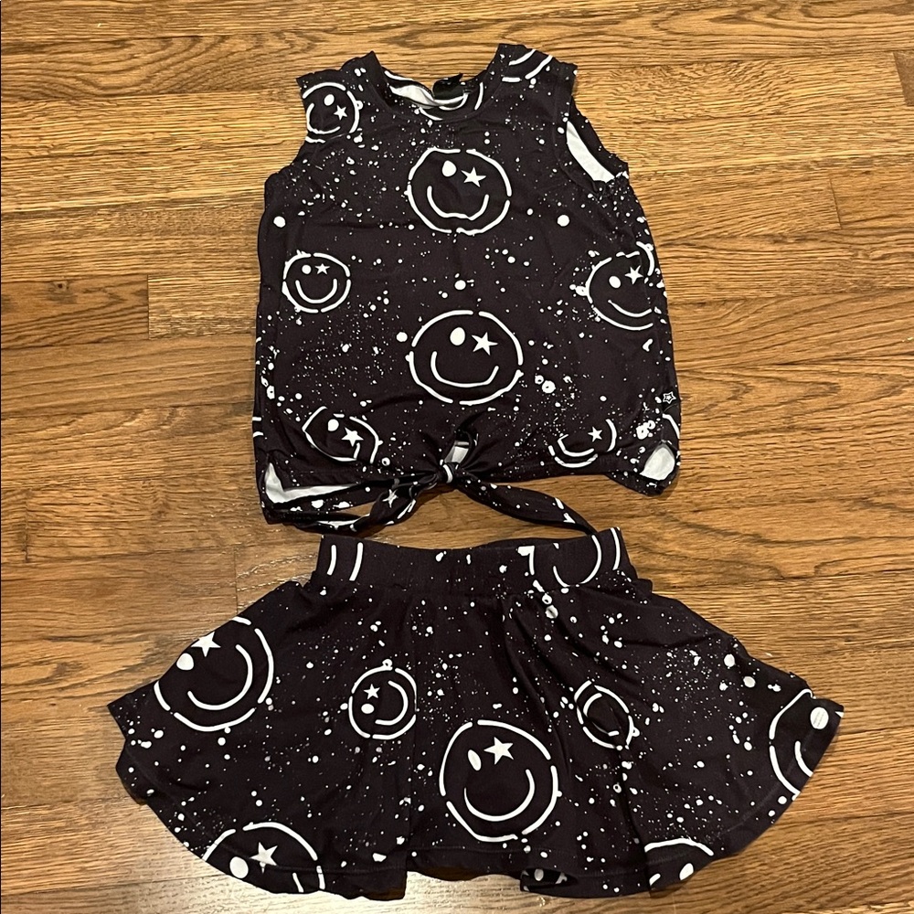 Pixielane smiley face tank top and skort set